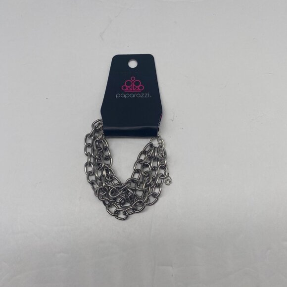 Paparazzi Jewelry Fast Ball Sliver Bracelet Item 106 - Picture 1 of 5